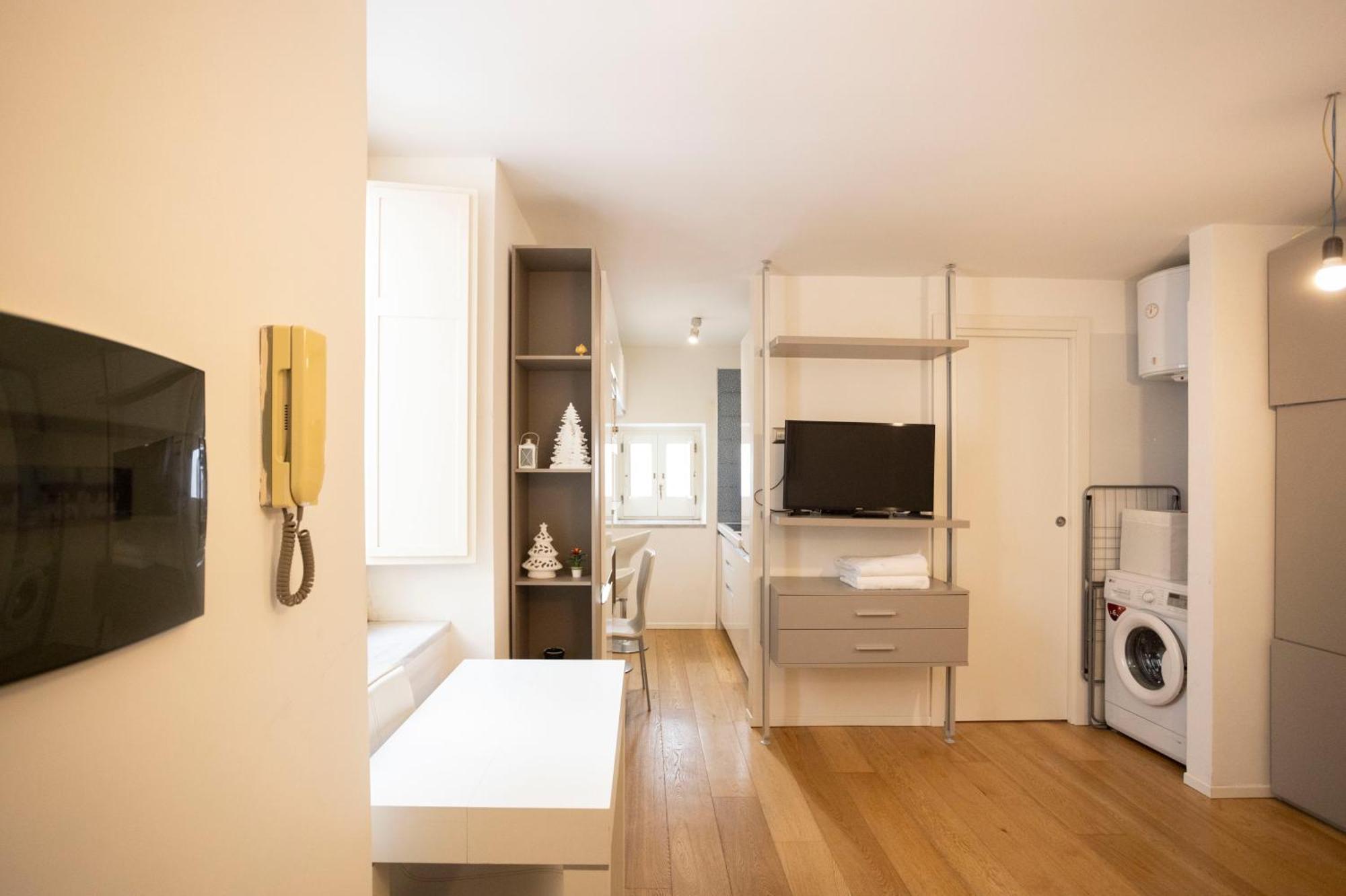 Qu4Ttro I Domo House Apartment Salerno Exterior photo
