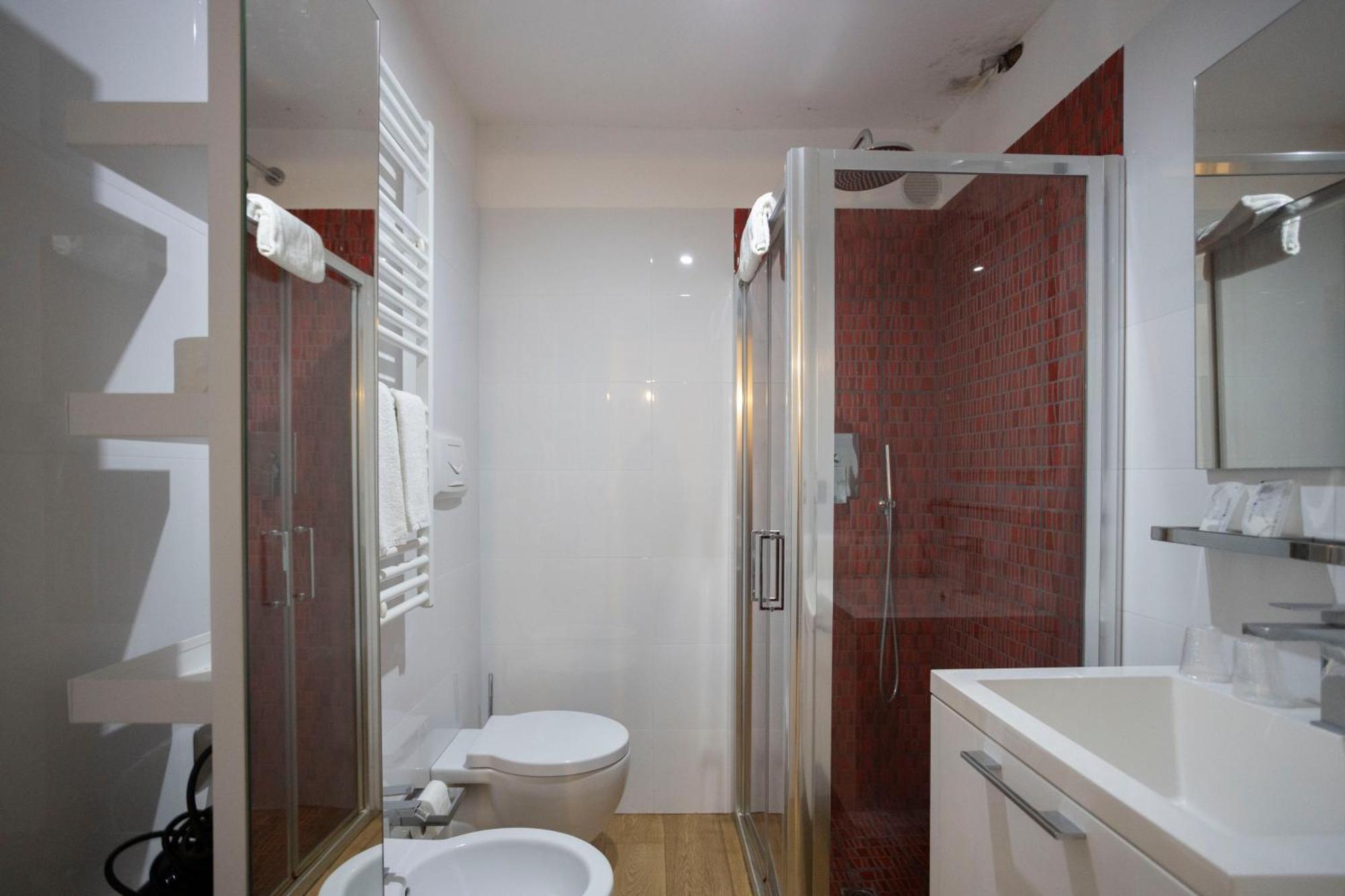 Qu4Ttro I Domo House Apartment Salerno Exterior photo